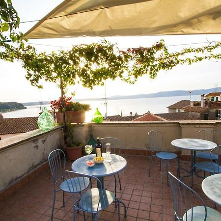 La Dimora Di Checchino Bed & Breakfast Anguillara Sabazia Luaran gambar