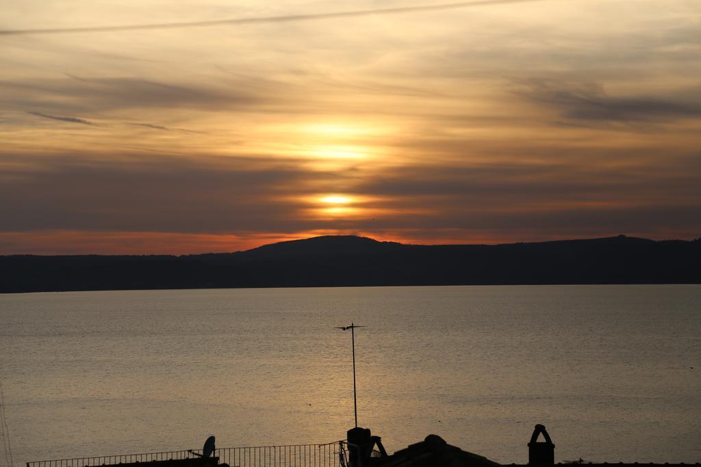 La Dimora Di Checchino Bed & Breakfast Anguillara Sabazia Luaran gambar